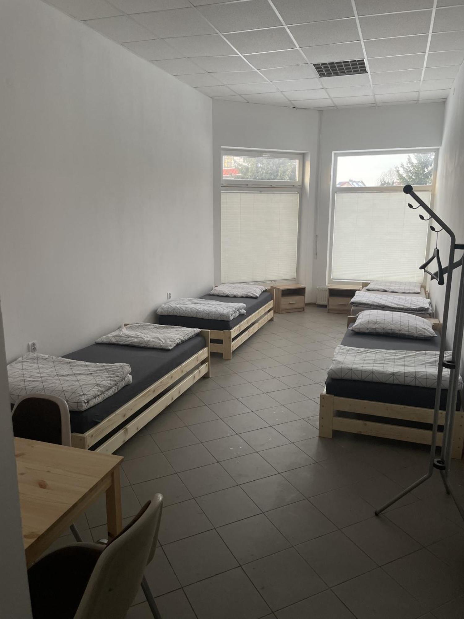 Noclegi Pracownicze Lazur Ciechanow Exterior photo